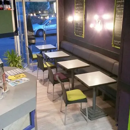 فندق Jean Le Bon