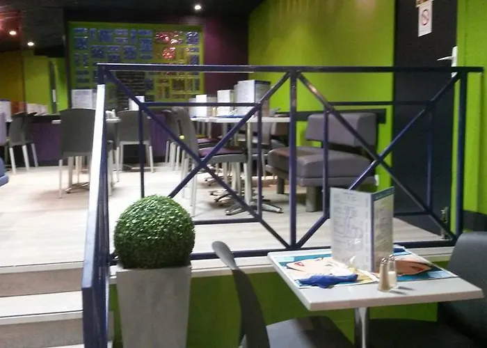 Jean Le Bon Hotel 2*